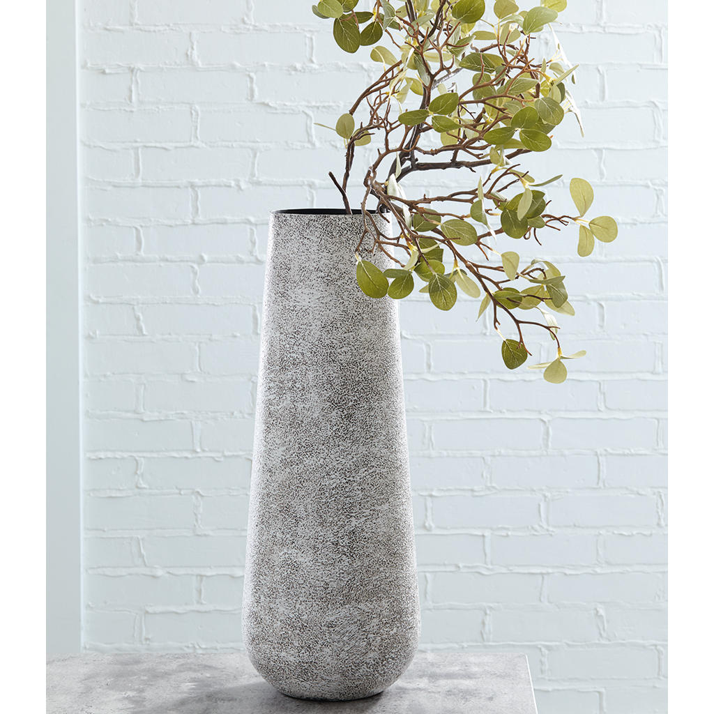 Fynn Vase Signature Design by Ashley® Home Accents