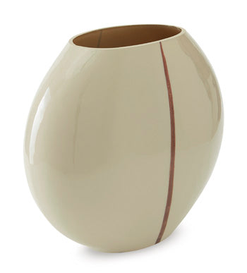 Sheabourne Vase — Copper-Lined Cream, 9.38 Inch Signature Design by Ashley® Home Accents