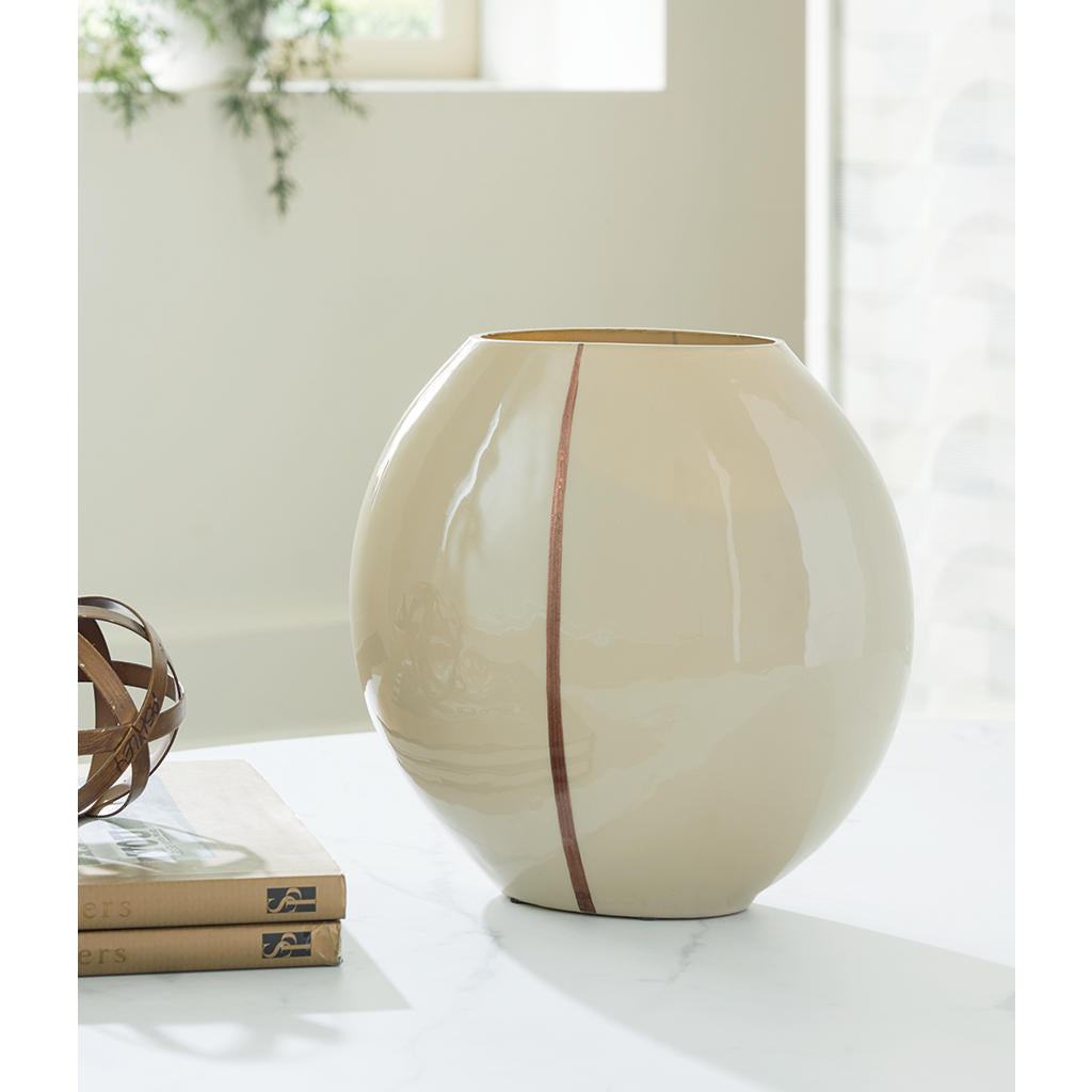 Sheabourne Vase — Copper-Lined Cream, 9.38 Inch Signature Design by Ashley® Home Accents