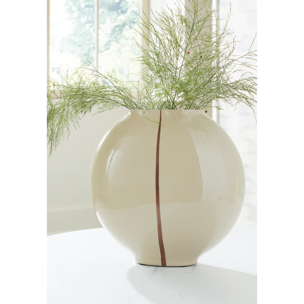 Sheabourne Vase Signature Design by Ashley® Home Accents