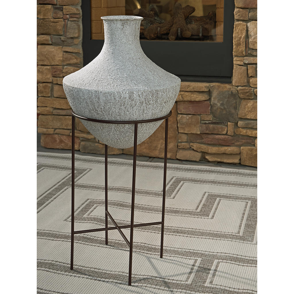 Estonbank Vase Signature Design by Ashley® Home Accents