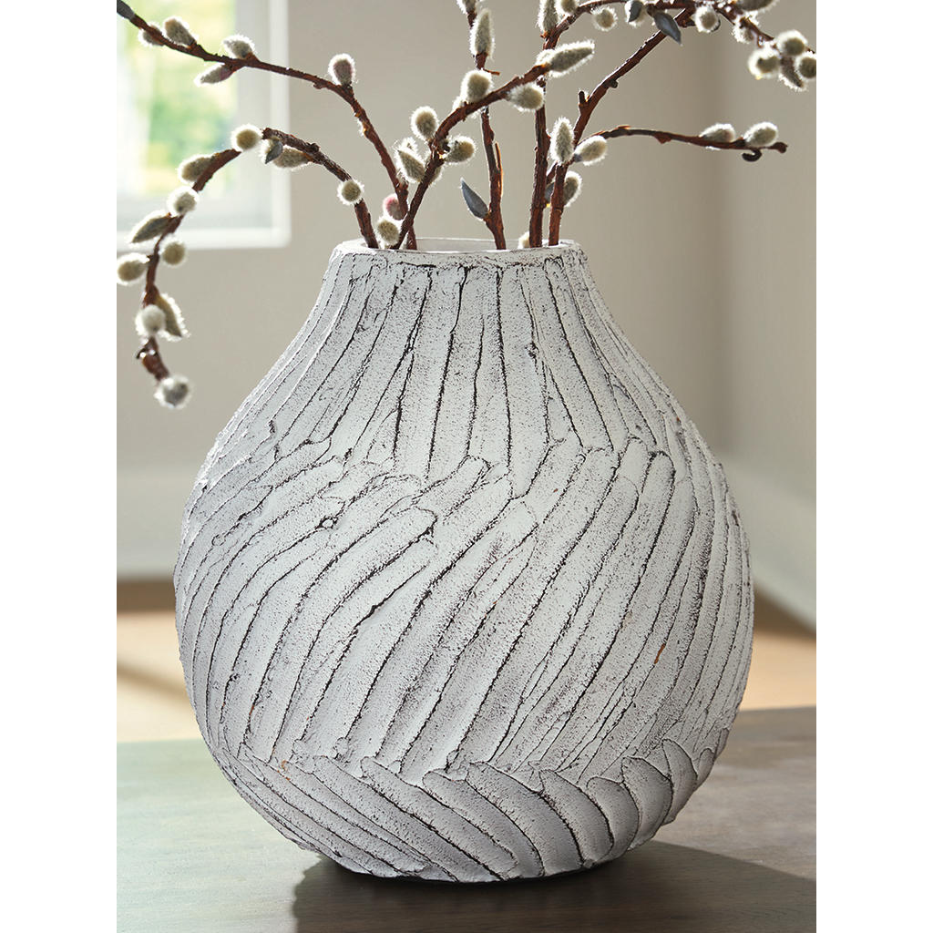 Shelvie Vase Signature Design by Ashley® Home Accents