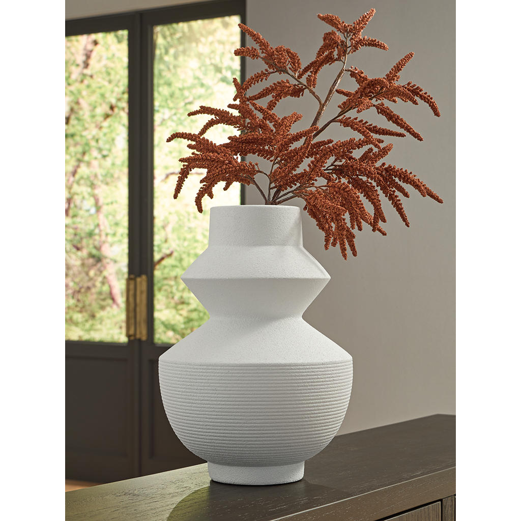 Naveen Vase Signature Design by Ashley® Home Accents