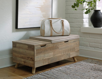 Gerdanet Storage Bench Signature Design by Ashley® Home Accents