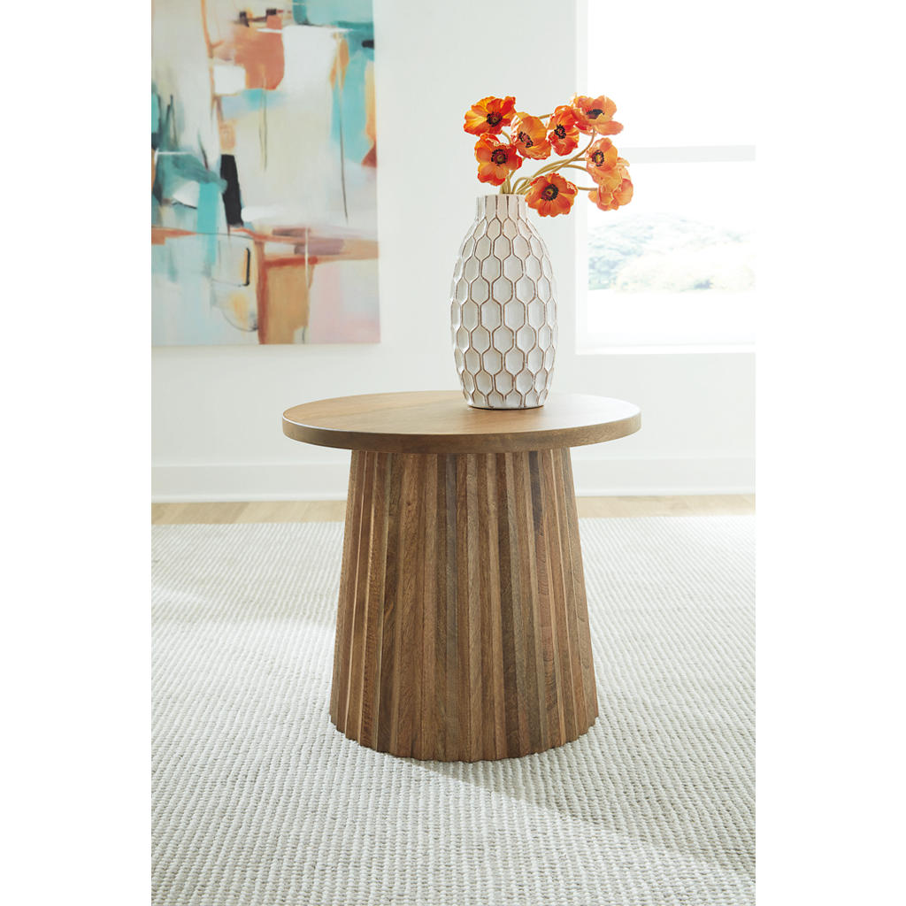 Ceilby Accent Table Signature Design by Ashley® Living Room