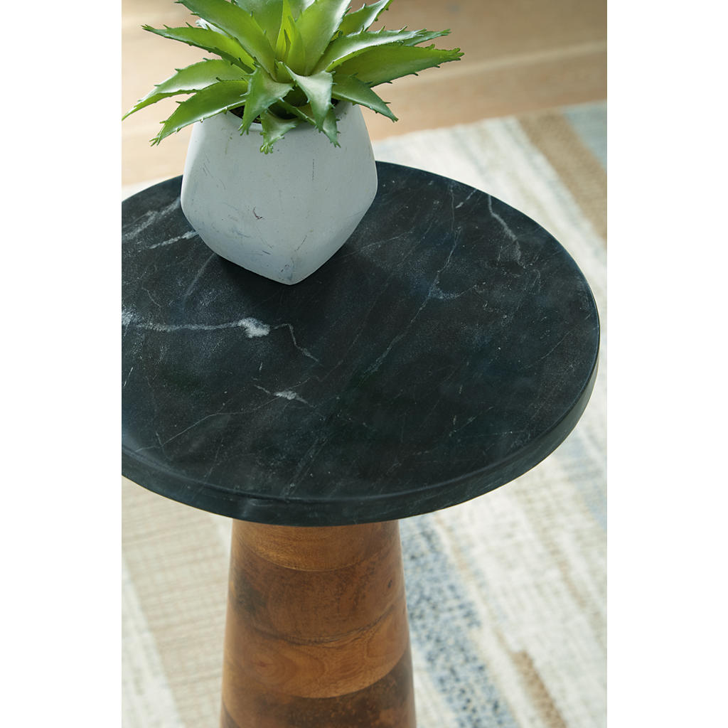 Quinndon Accent Table Signature Design by Ashley® Living Room
