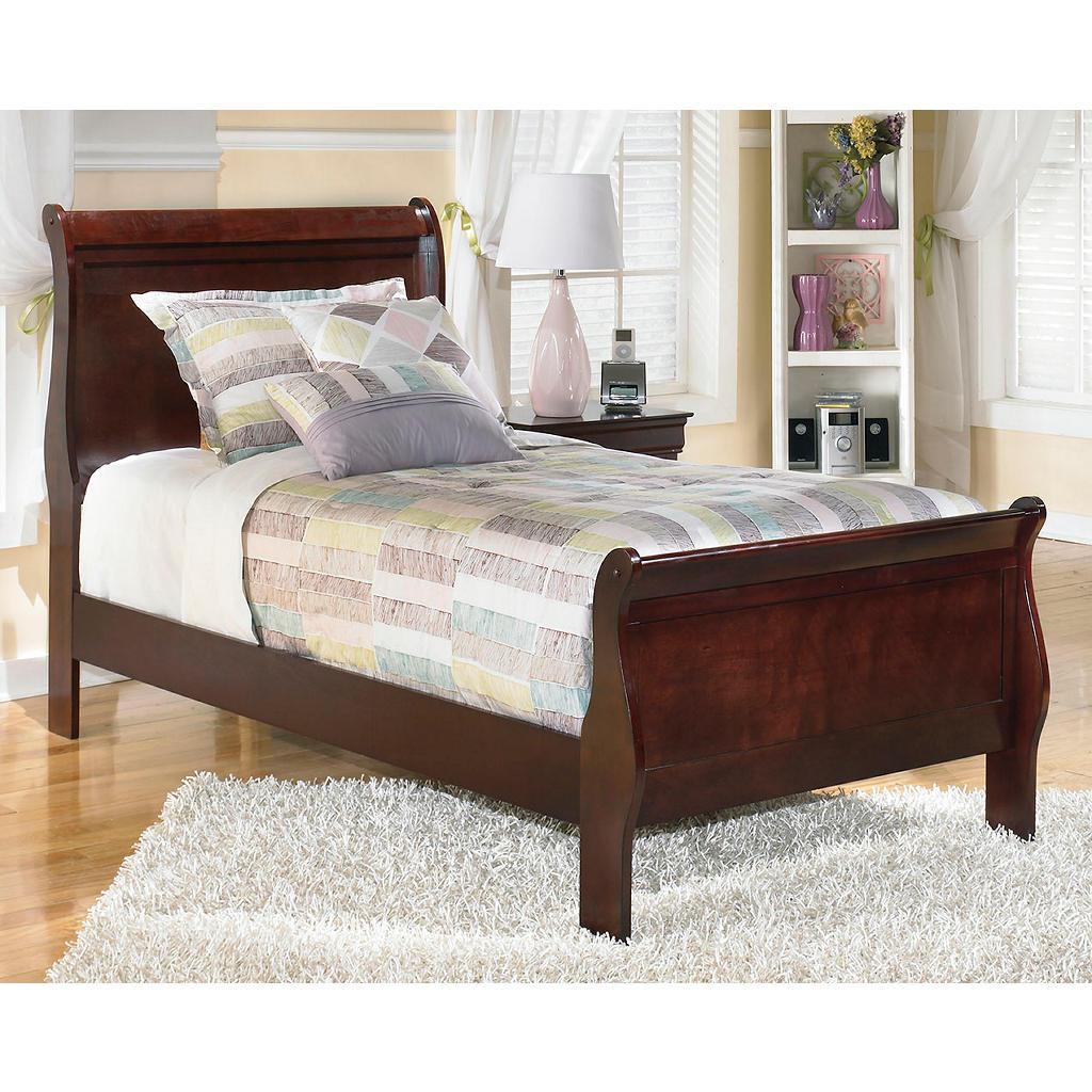 Alisdair Twin Sleigh Bed — Heirloom Looks for the Kid Room Signature Design by Ashley® Beds