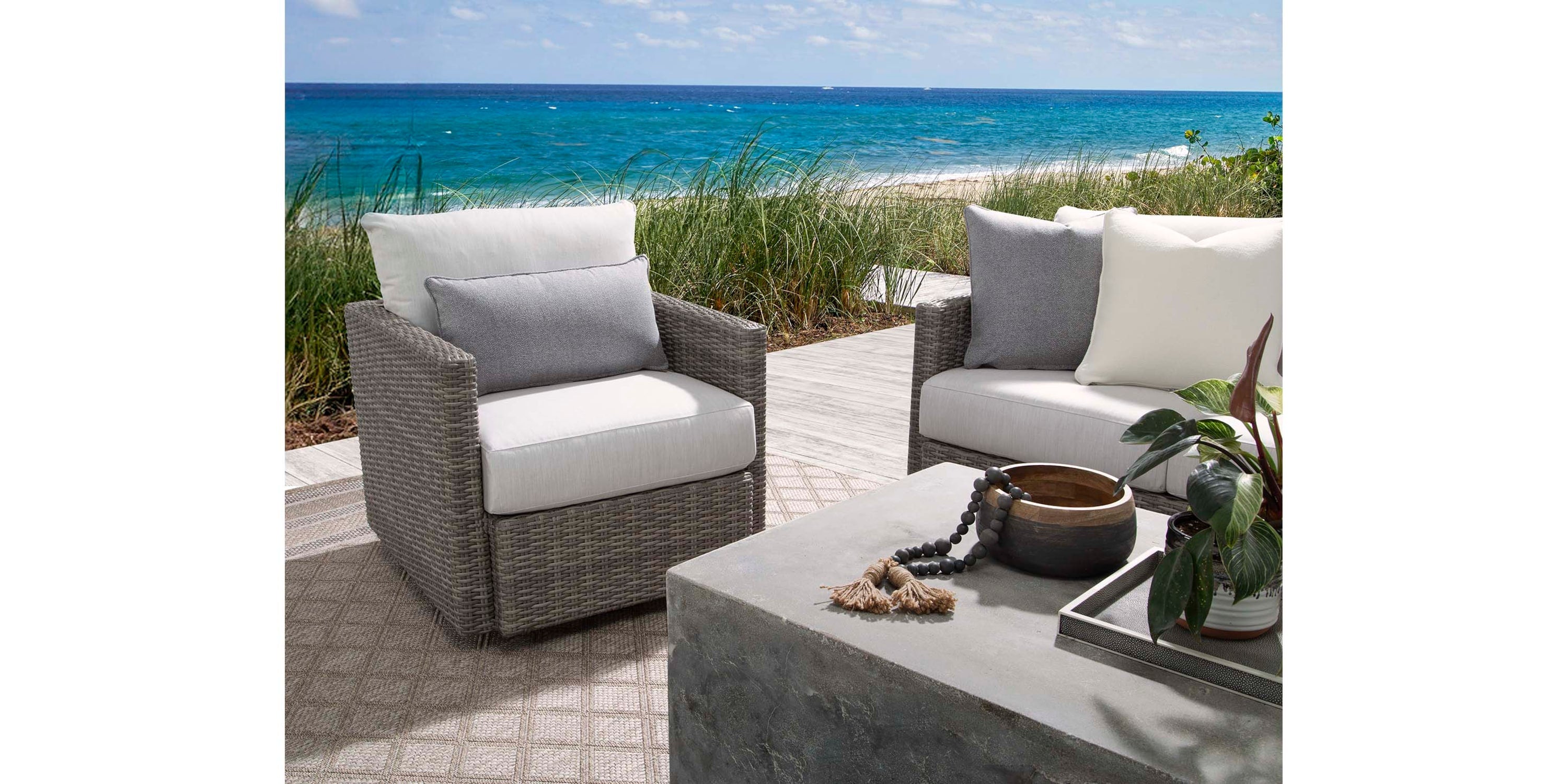 Ashford Outdoor Lounge Chair Bassett