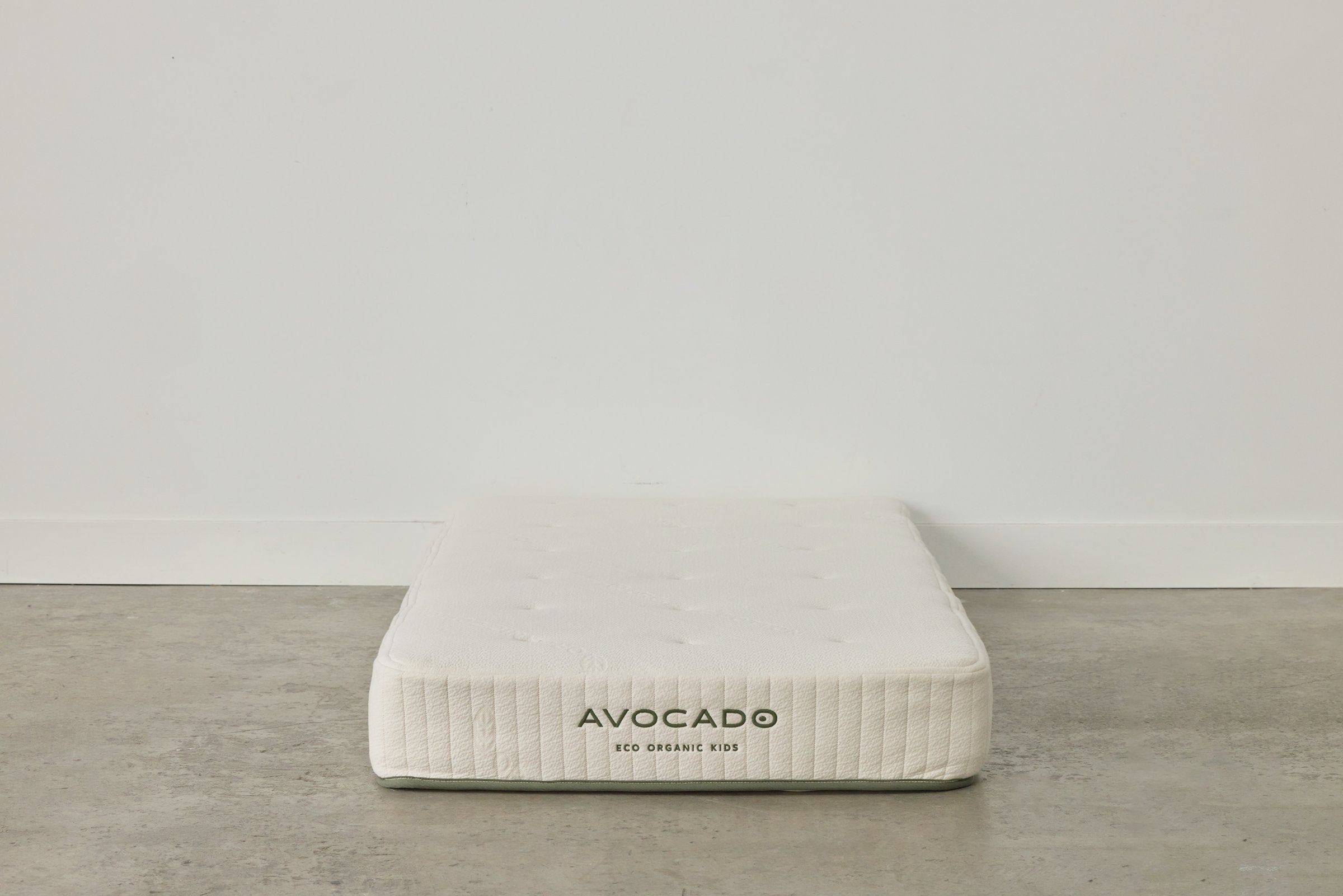 Avocado Eco Organic Kids Mattress — Low-Profile Latex Hybrid, 7.5 in