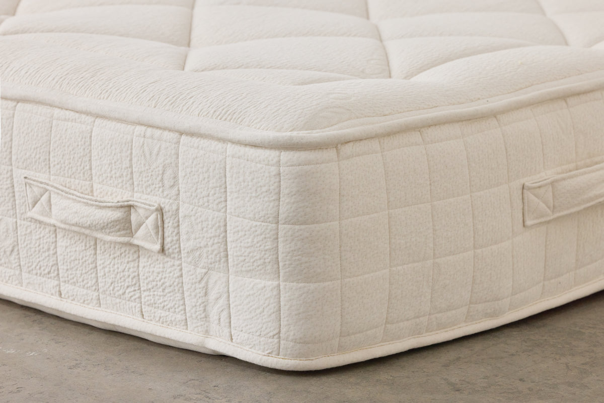 Avocado Luxury Organic Mattress Medium Tight-Top — Double Coil Latex Hybrid