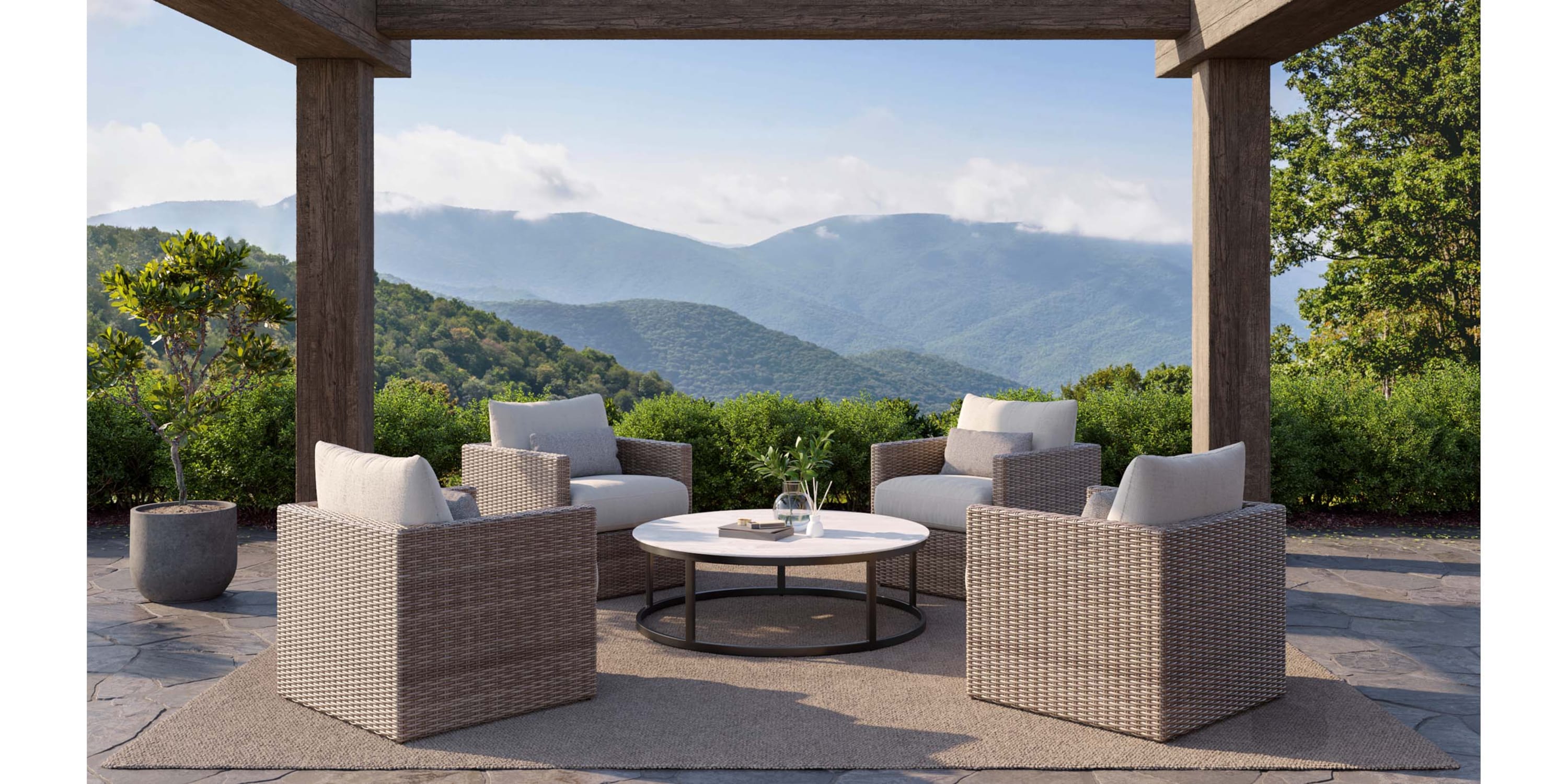 Ashford Outdoor Lounge Chair Bassett