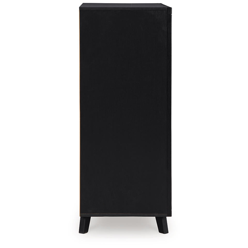 Danziar Queen Bed, Dresser, Mirror, Chest and Nightstand Signature Design by Ashley® Uncategorized