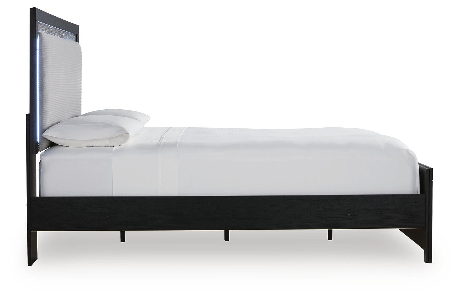 Maeling Queen Upholstered Bed, Dresser and Nightstand (1115) Signature Design by Ashley® Bedroom