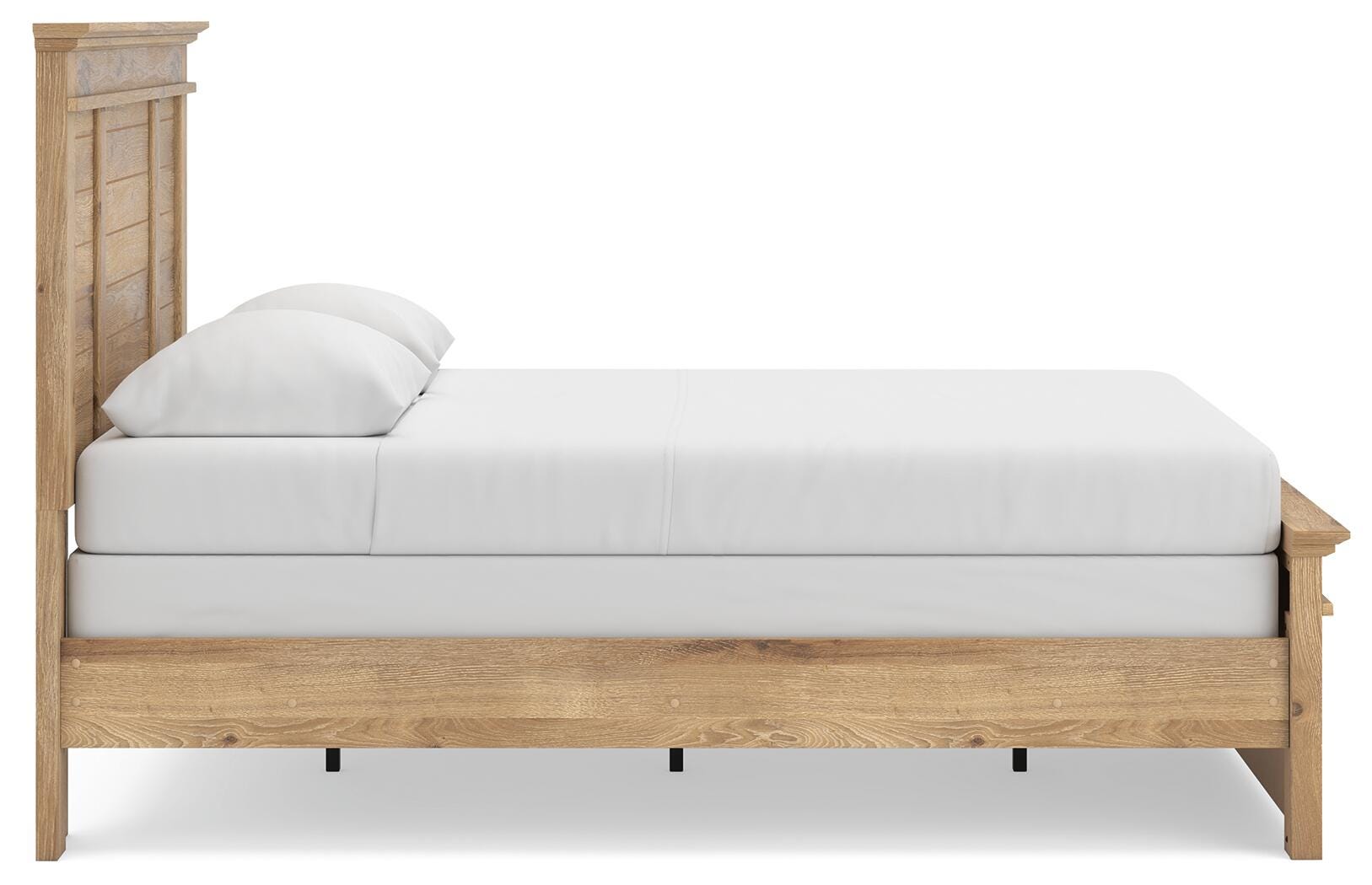 Makidern Queen Panel Bed, Dresser and Mirror Signature Design by Ashley® Bedroom