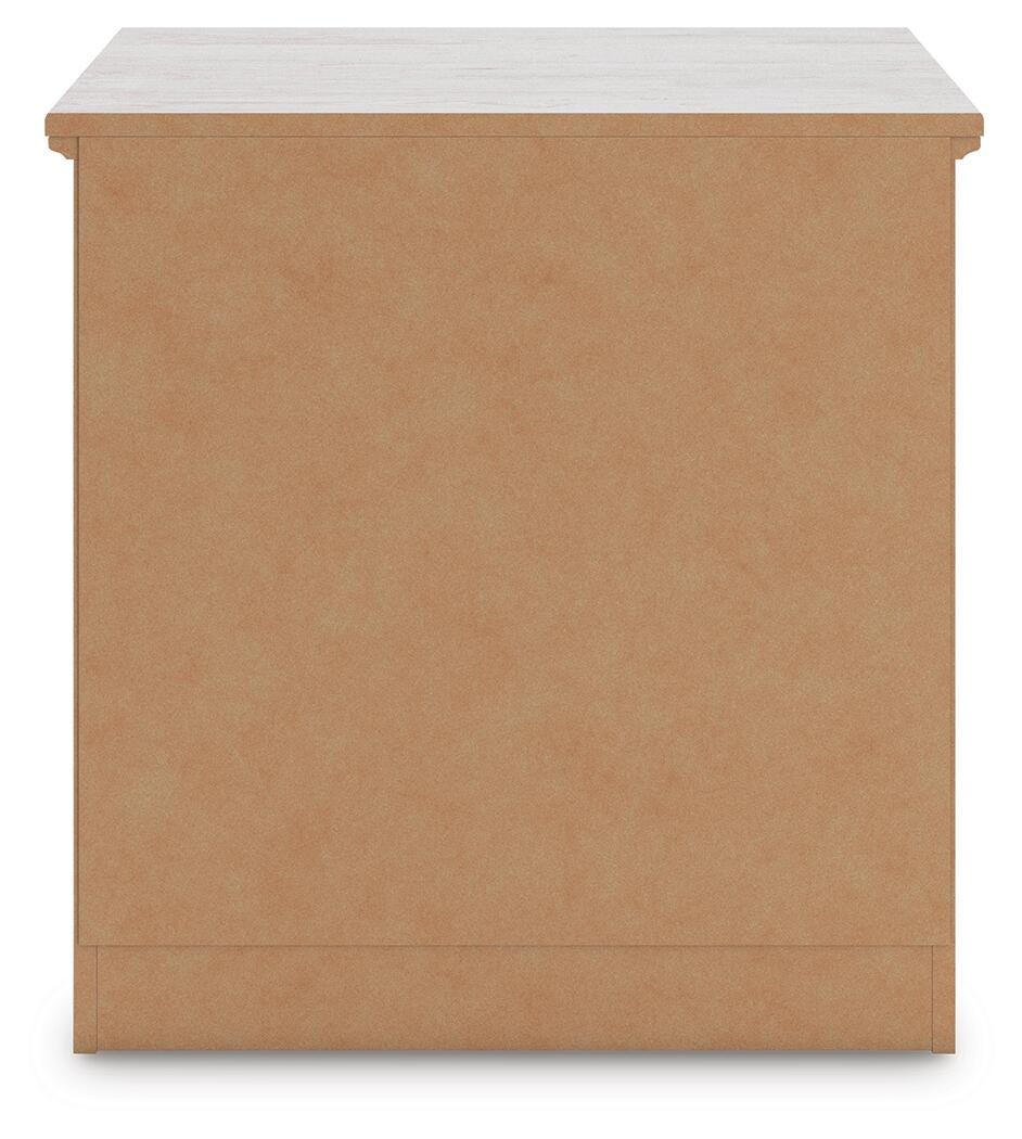 Makidern King Panel Bed, Dresser and Nightstand