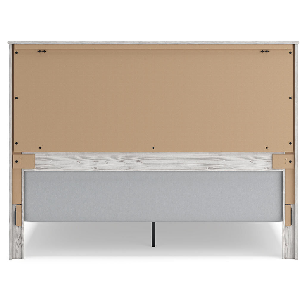 Gerridan King Panel Bed, Dresser, Mirror, Chest and 2 Nightstands Signature Design by Ashley® Uncategorized