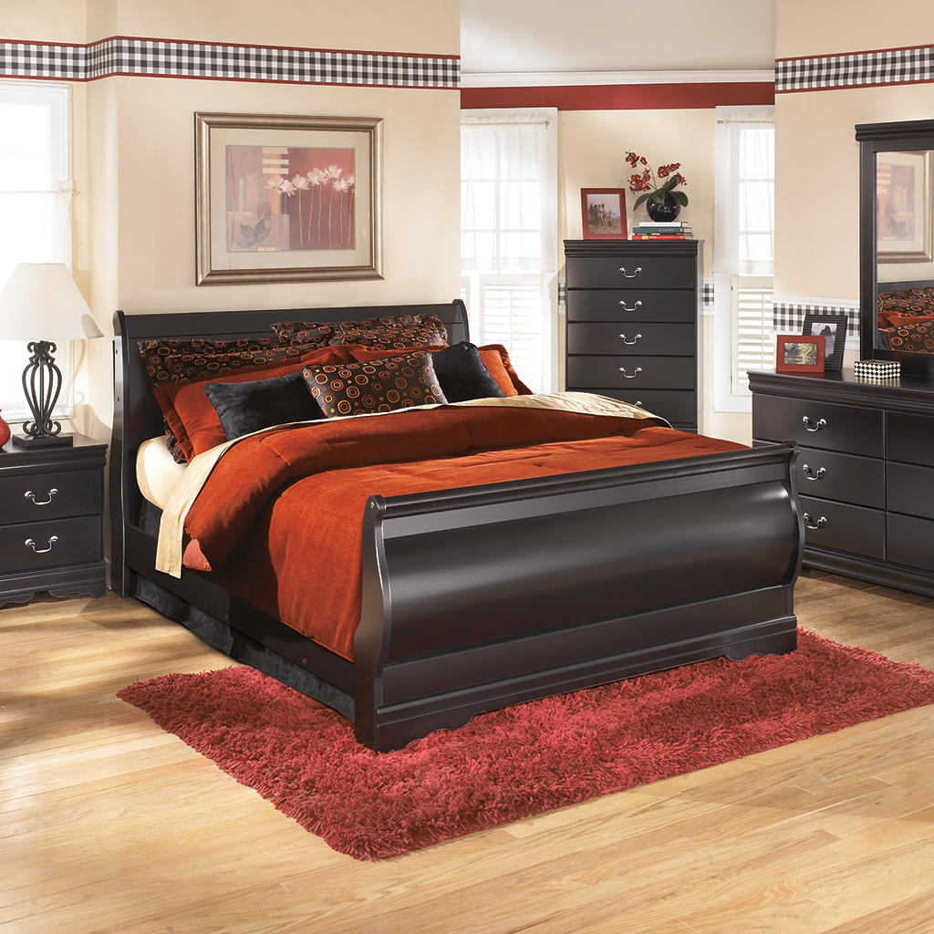 Huey Vineyard Full Sleigh Bed, Dresser, Mirror, Chest and Nightstand Signature Design by Ashley® Uncategorized