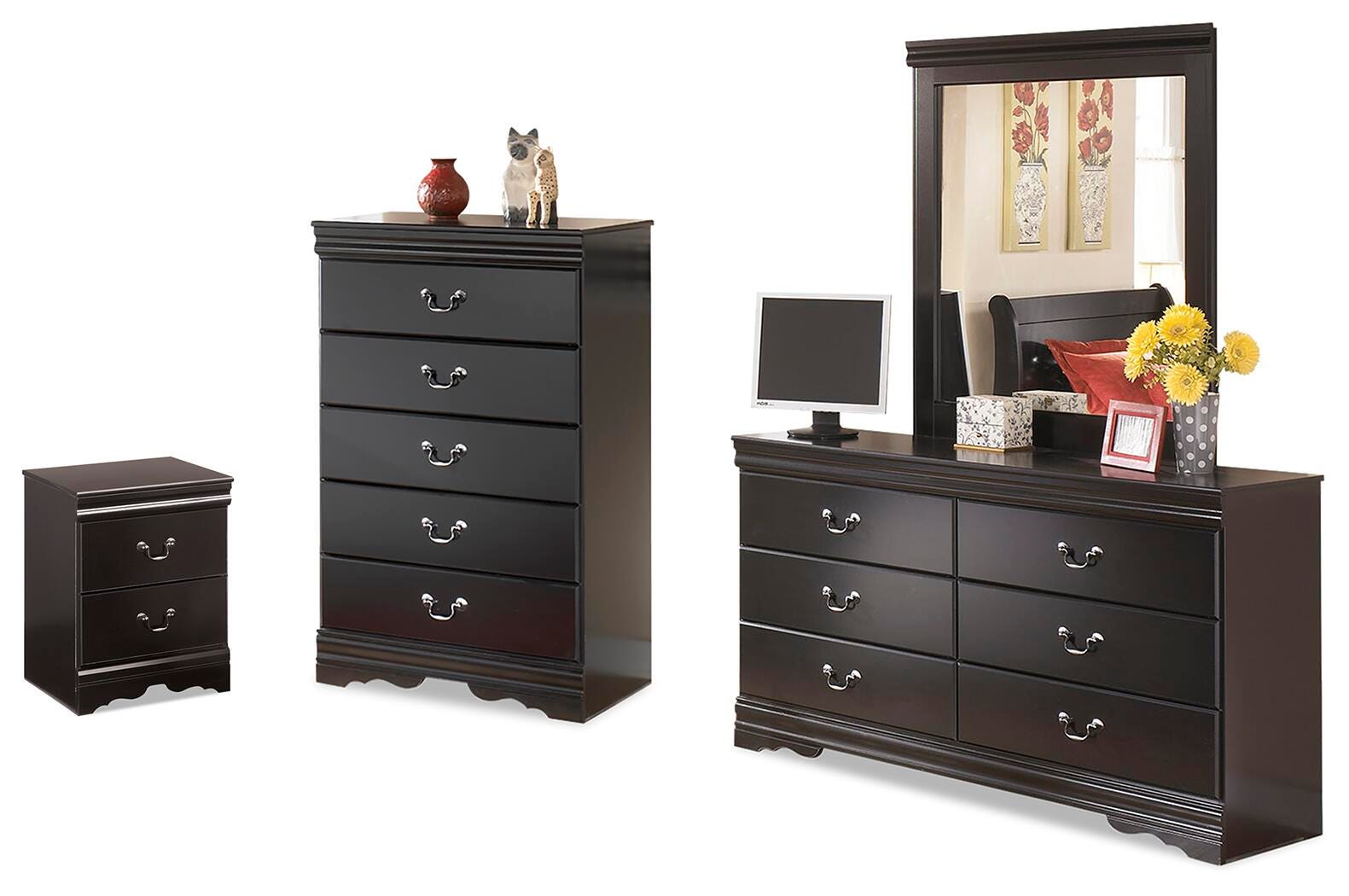 Huey Vineyard Dresser, Mirror, Chest and Nightstand — 4-Piece Signature Design by Ashley® Bedroom