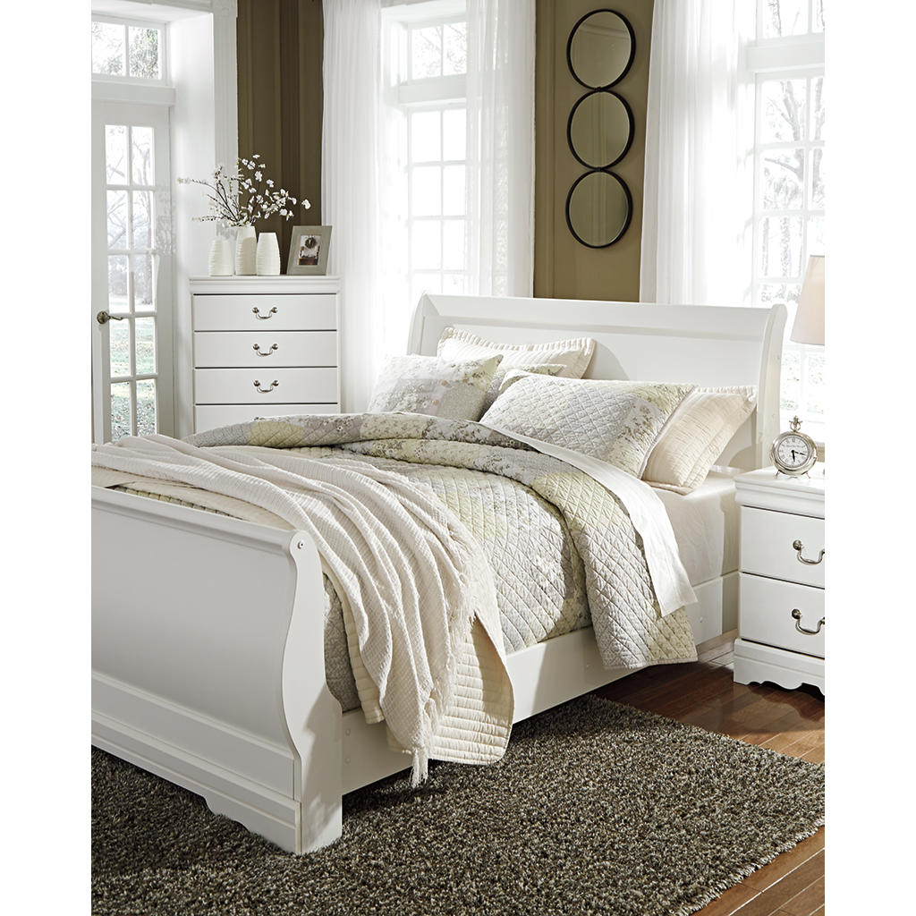 Anarasia Queen Sleigh Bed with Chest of Drawers and Nightstand Signature Design by Ashley® Uncategorized