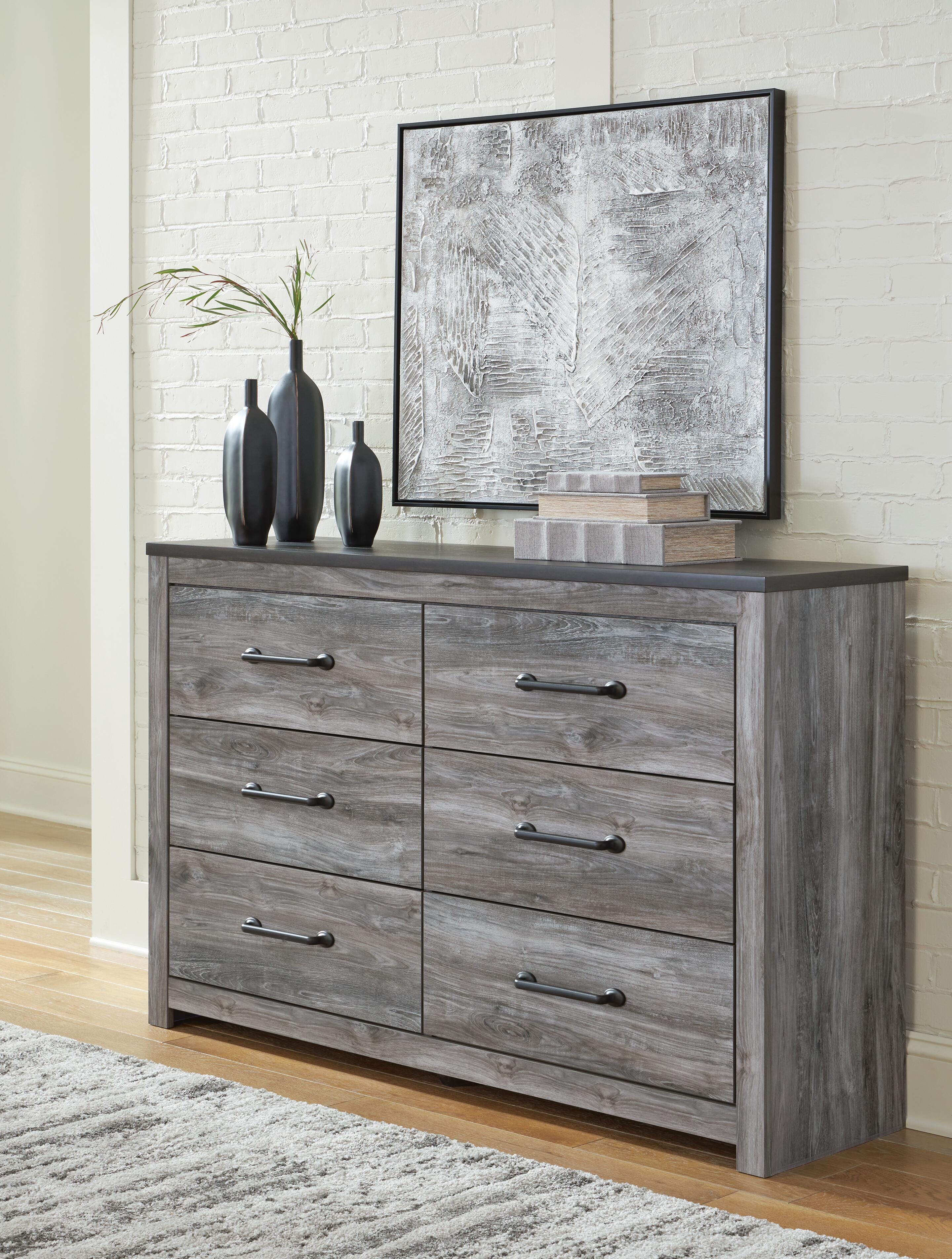 Bronyan Queen Panel Bed and Dresser — 2-Piece Set Signature Design by Ashley® Bedroom