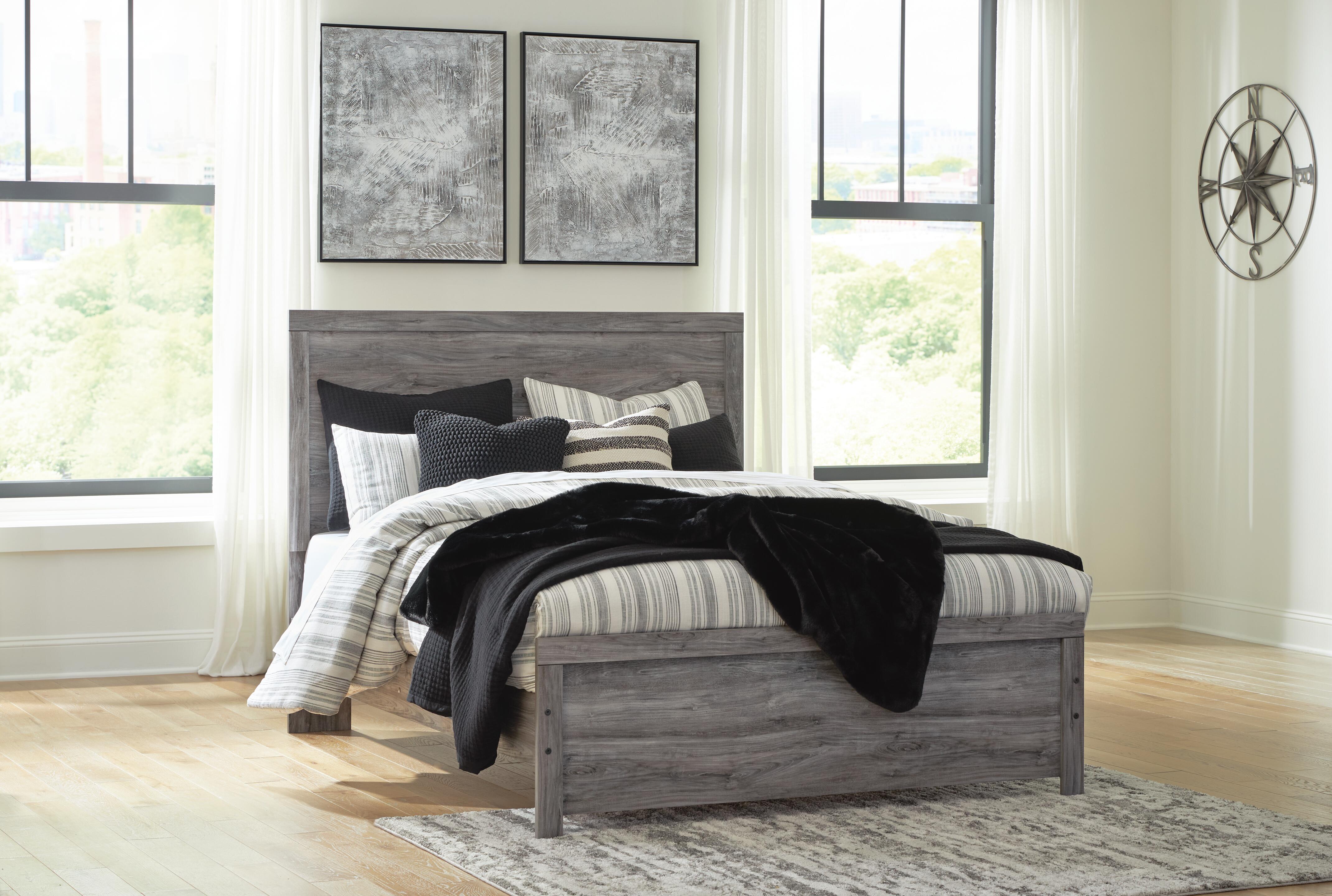Bronyan Queen Panel Bed and Dresser — 2-Piece Set Signature Design by Ashley® Bedroom