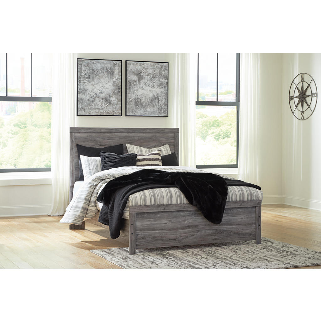 Bronyan Queen Panel Bed Signature Design by Ashley® Bedroom