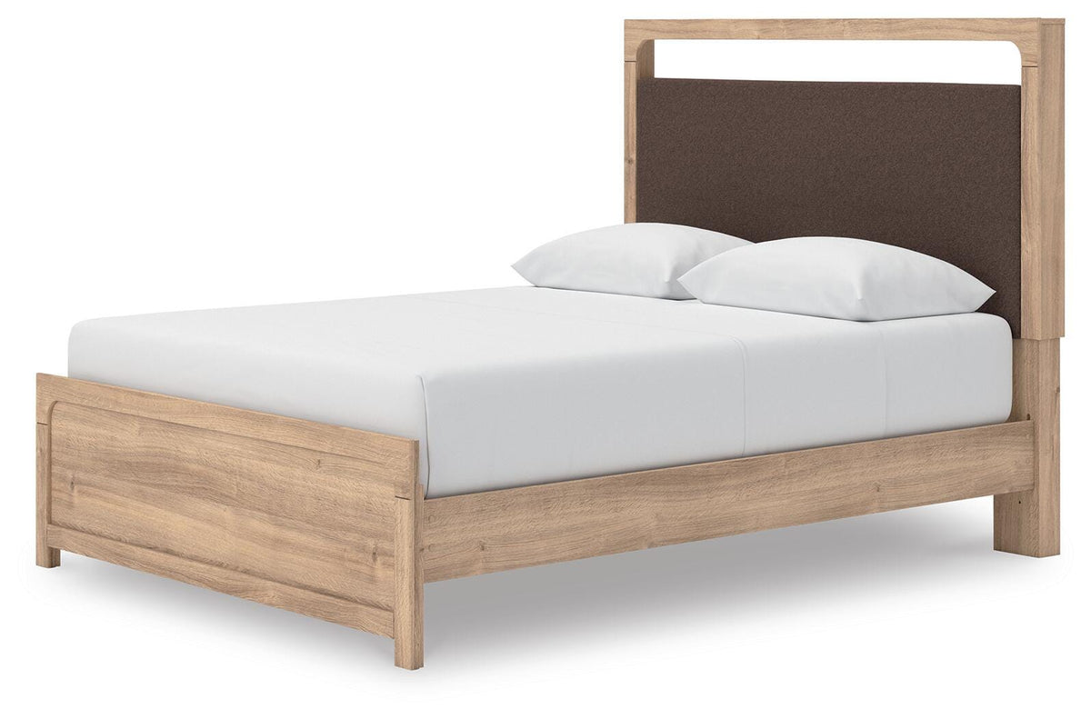 Kinlanni Queen Upholstered Bed, Dresser and Mirror (B13 — Platform) Signature Design by Ashley® Bedroom Package