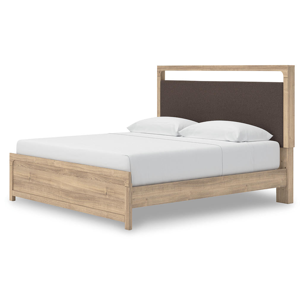 Kinlanni King Upholstered Platform Bed Signature Design by Ashley® Bedroom