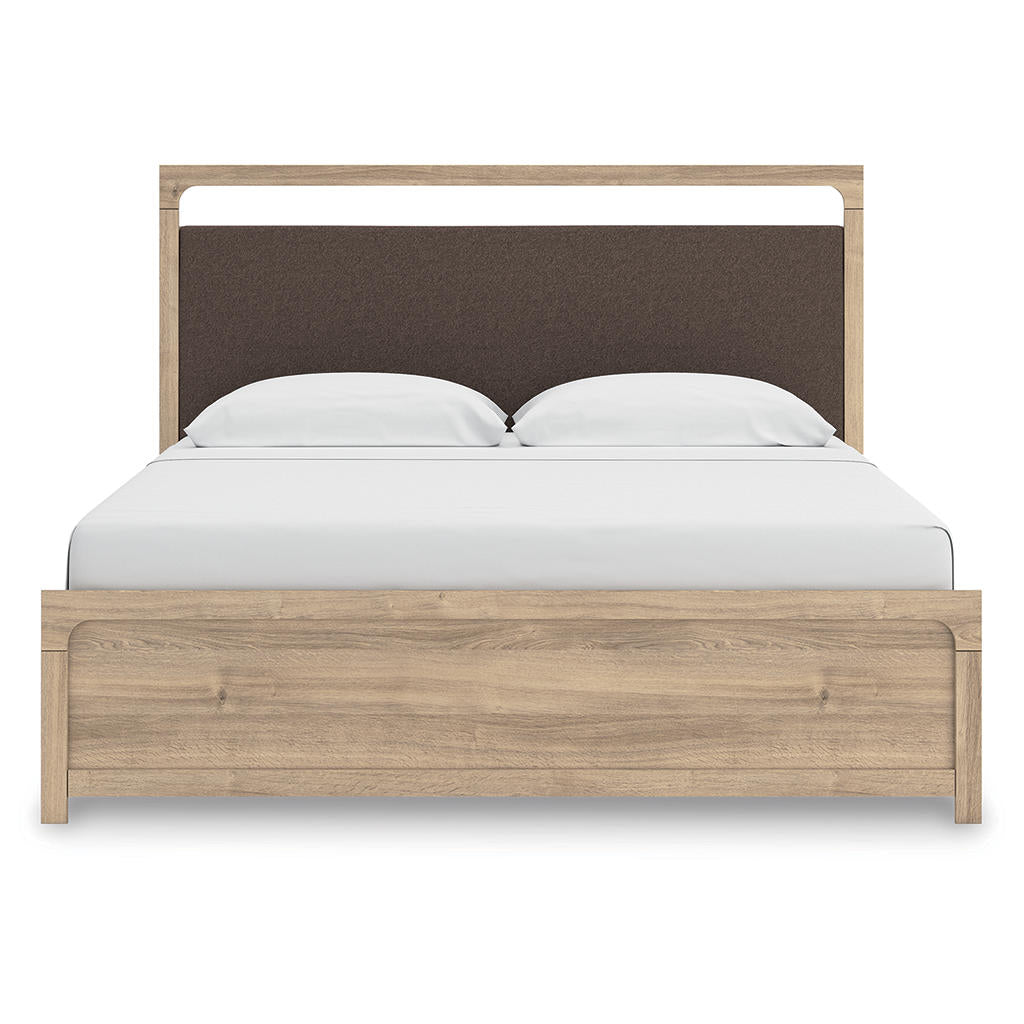 Kinlanni King Upholstered Platform Bed Signature Design by Ashley® Bedroom