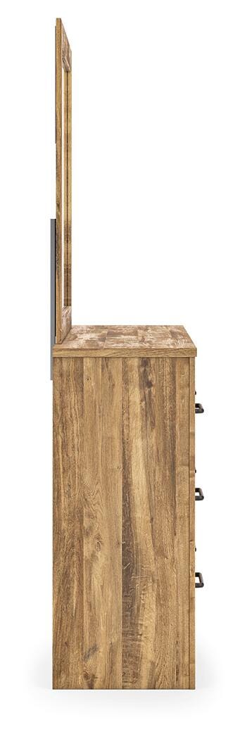 Maystonna Queen Panel Bed, Dresser and Mirror Signature Design by Ashley® Bedroom