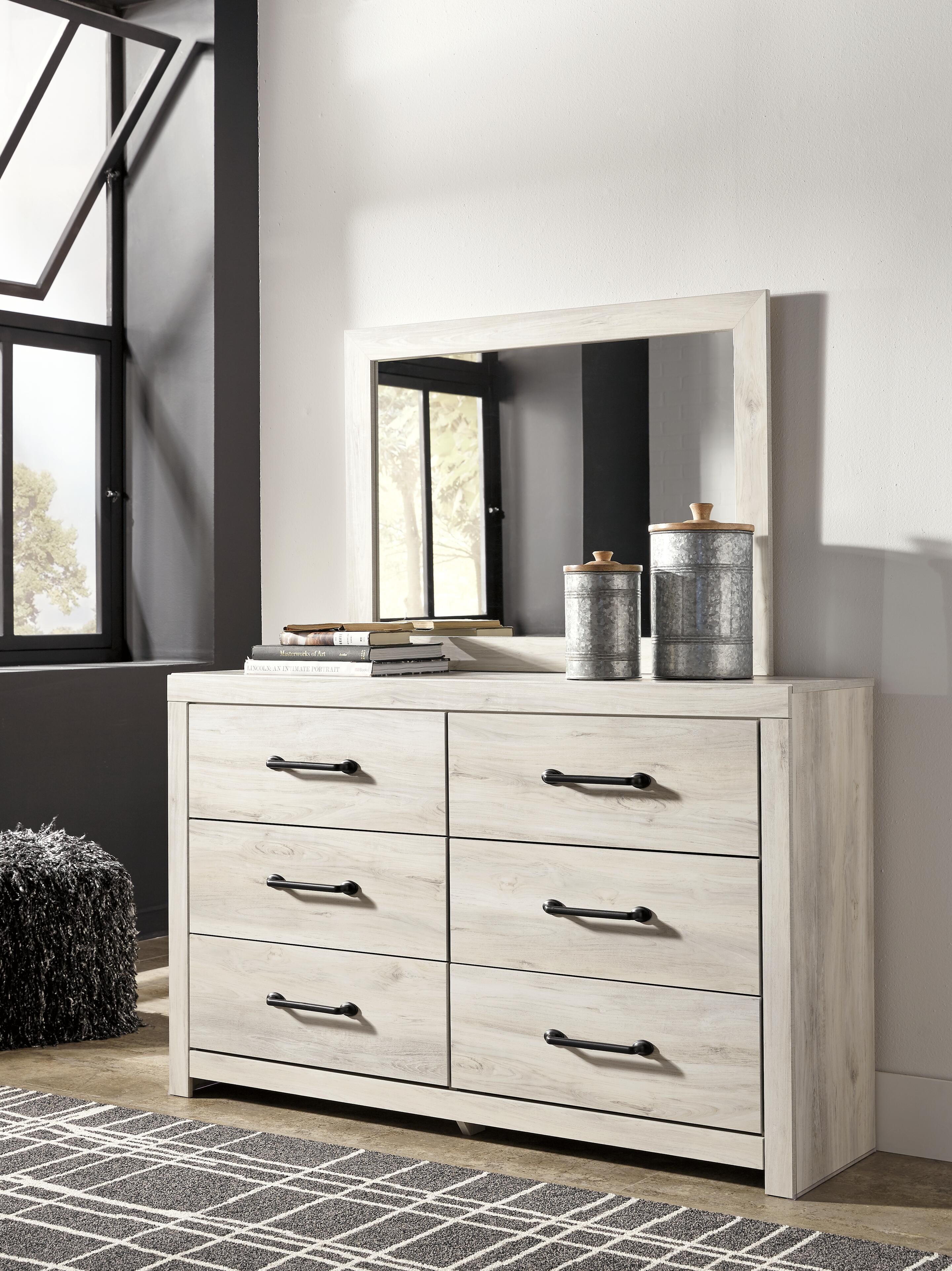 Cambeck Queen Panel Bed, Dresser and Mirror — 3-Piece Set Signature Design by Ashley® Bedroom