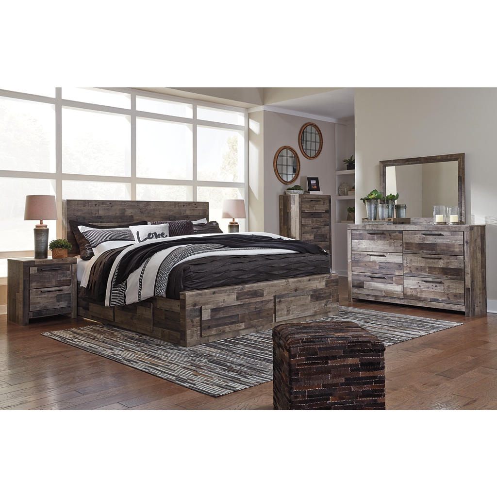Derekson King Panel Bed with 4 Storage Drawers Benchcraft® Bedroom