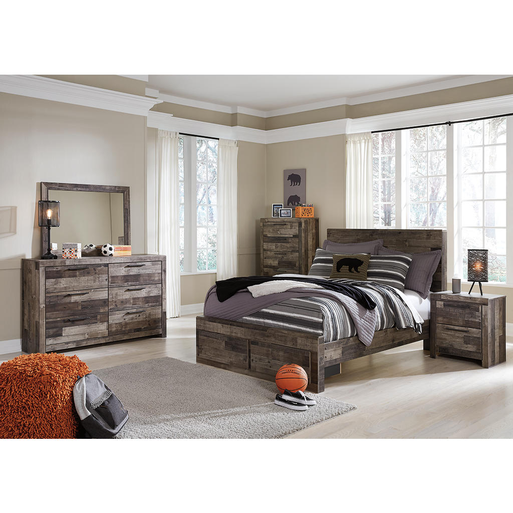 Derekson Full Panel Bed Benchcraft® Beds