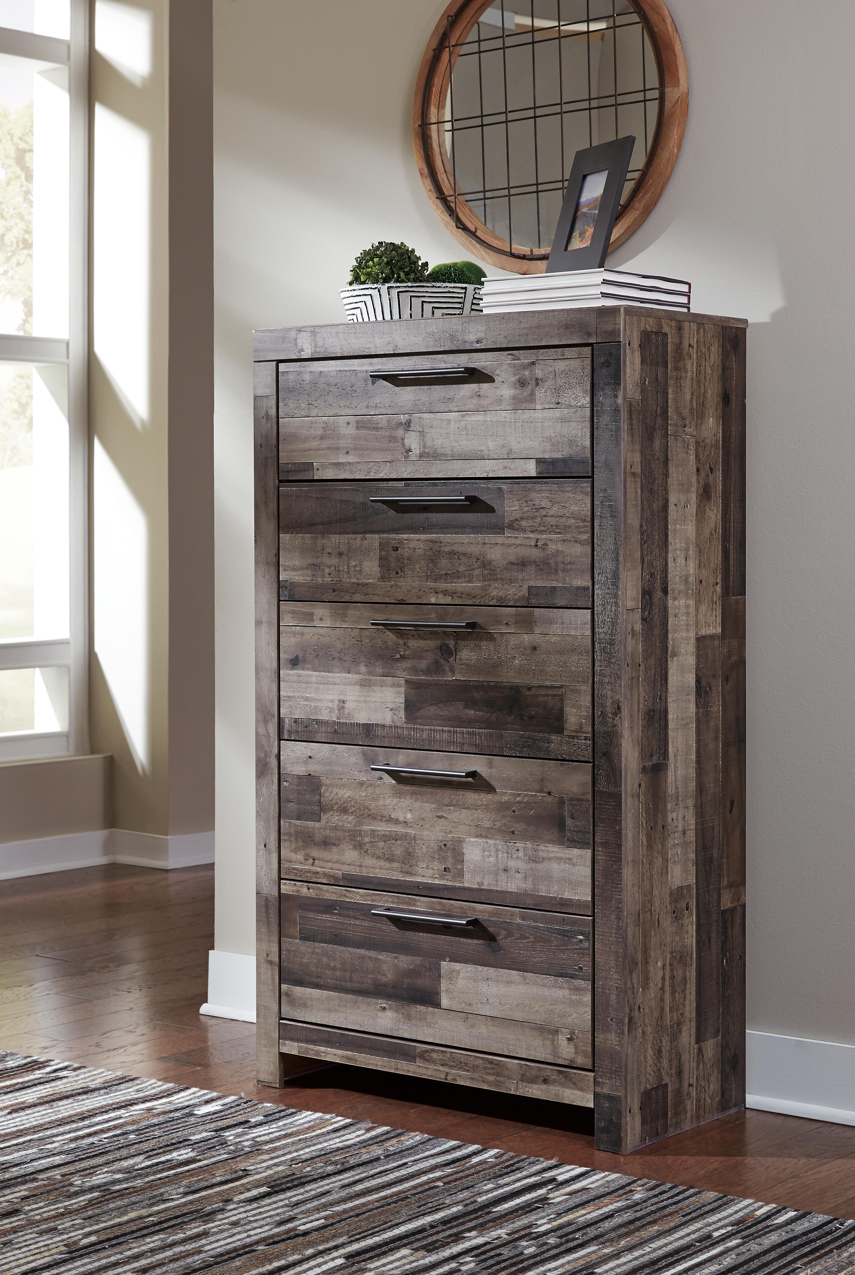 Derekson King Storage Bed 7-Piece Set — Chest, 2 Nightstands