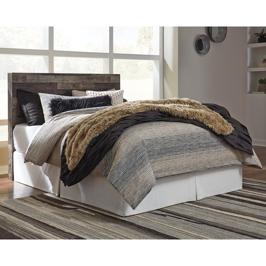 Derekson Queen Panel Headboard, Dresser, Chest and Nightstand Benchcraft® Uncategorized