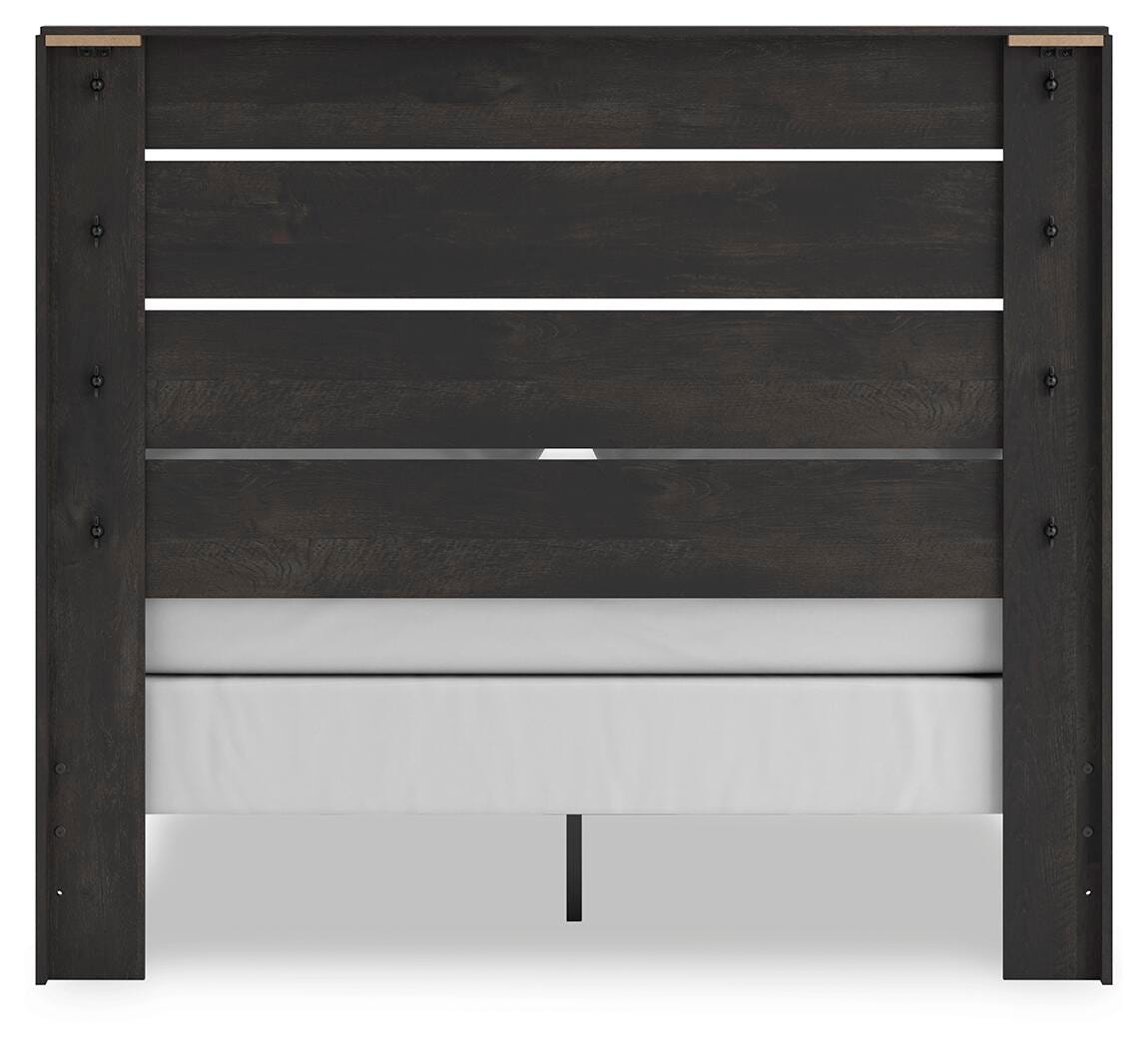 Hollivern Queen Panel Bed, Dresser and Mirror Signature Design by Ashley® Bedroom