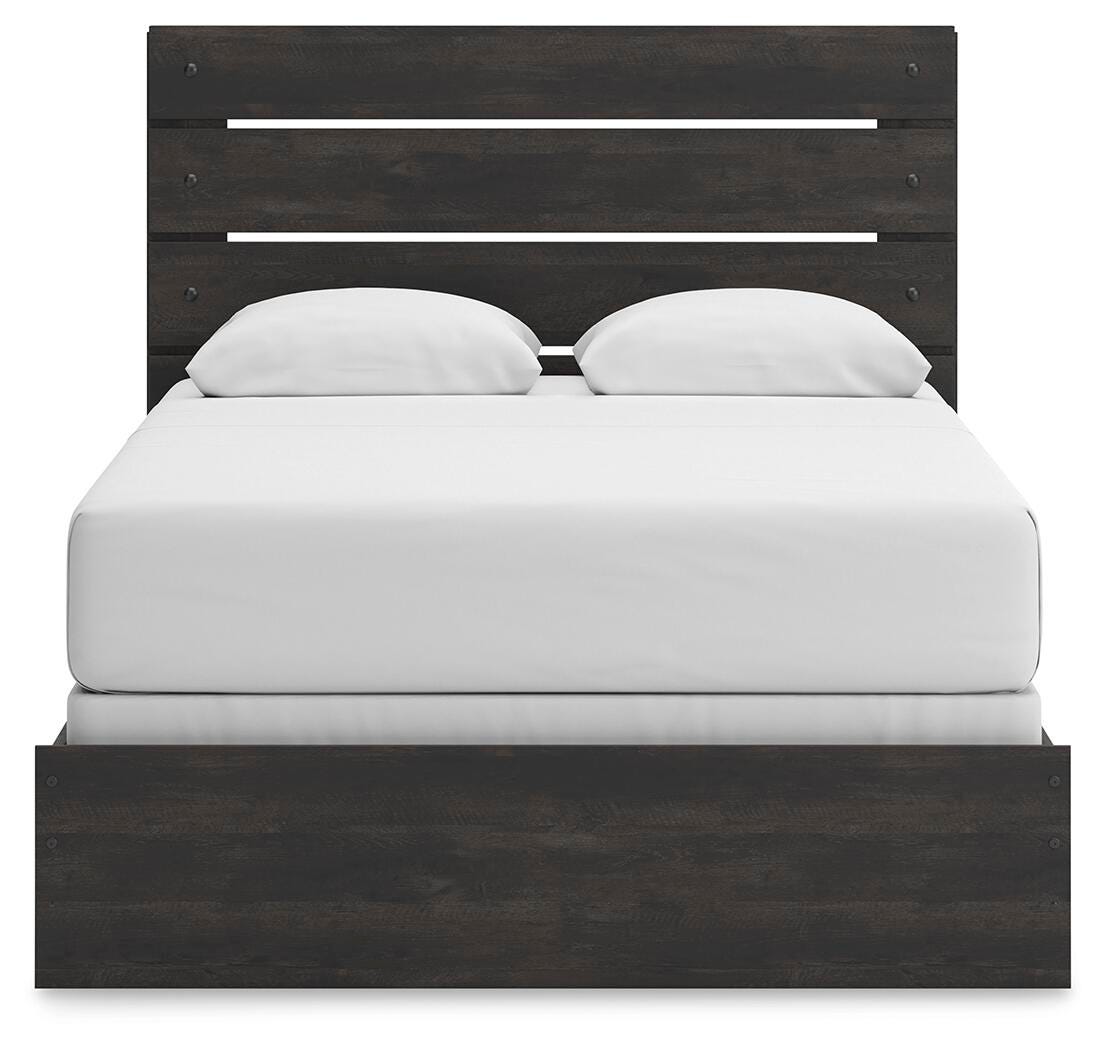Hollivern Queen Panel Bed, Dresser and Mirror Signature Design by Ashley® Bedroom