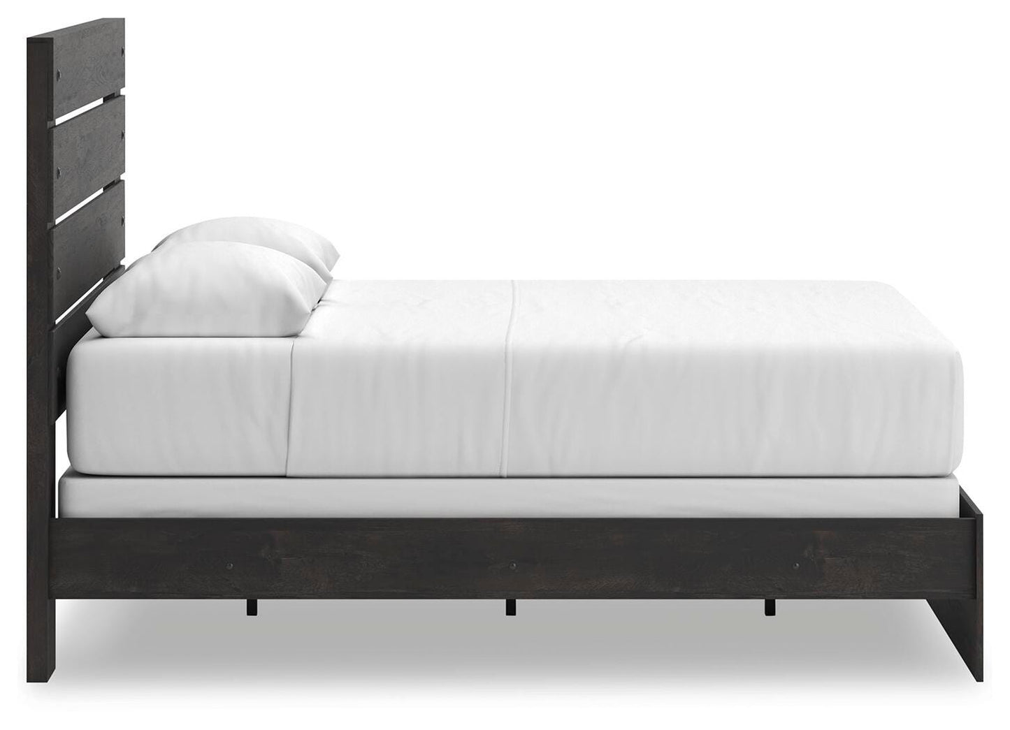 Hollivern Queen Panel Bed, Dresser and Mirror Signature Design by Ashley® Bedroom