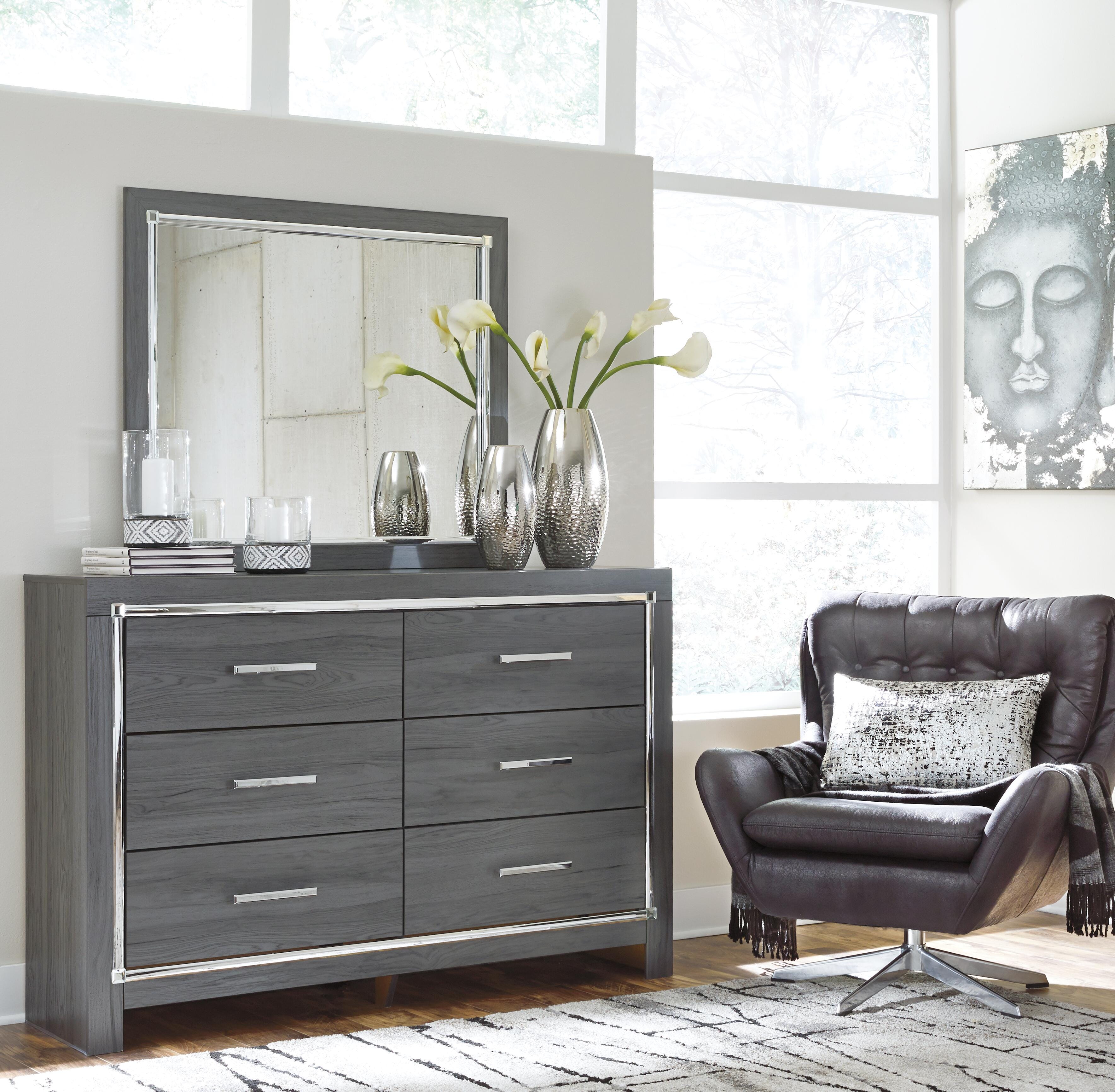 Lodanna Queen Upholstered Panel Bed, Dresser and Mirror Signature Design by Ashley® Bedroom