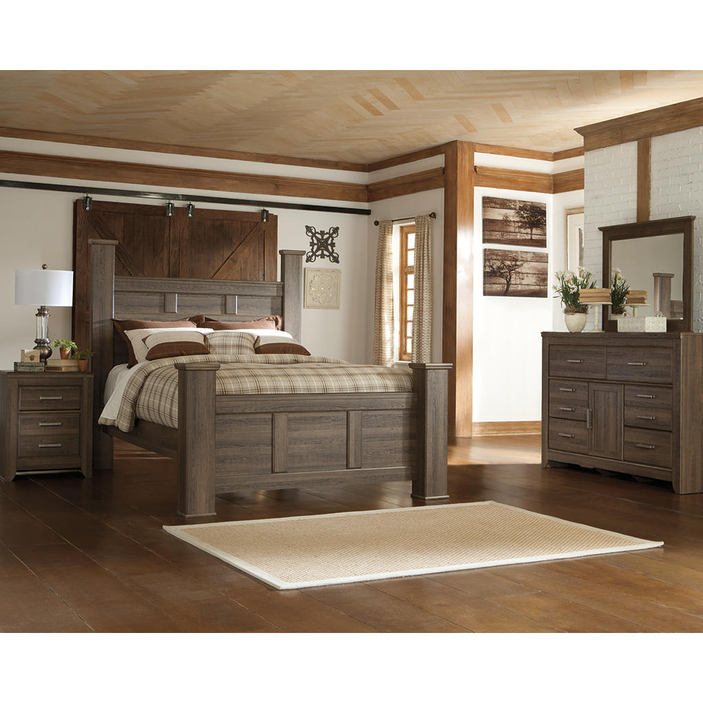 Juararo Queen Poster Bed with Mirrored Dresser and Nightstand Signature Design by Ashley® Uncategorized