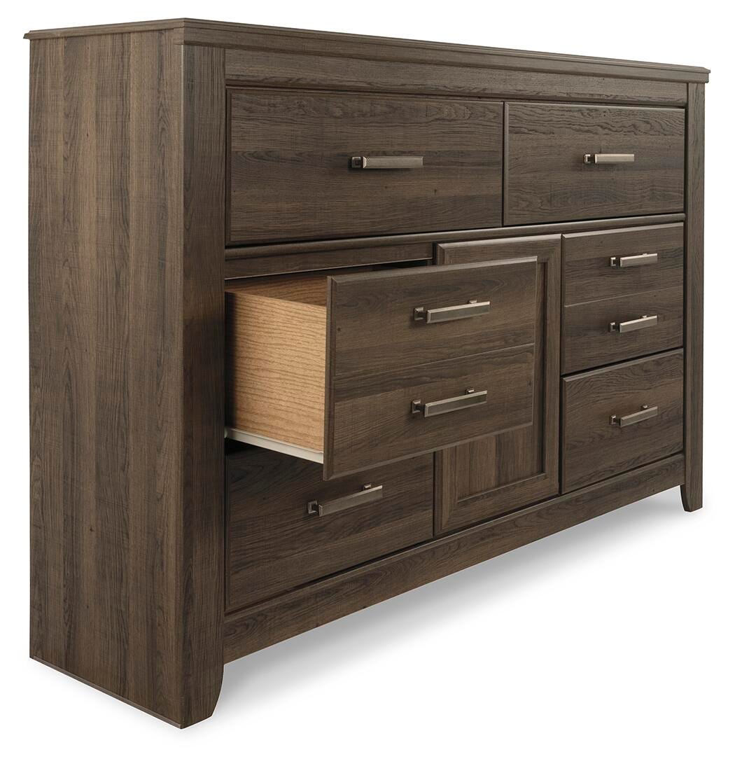 Juararo King Poster Bed, Dresser and Chest