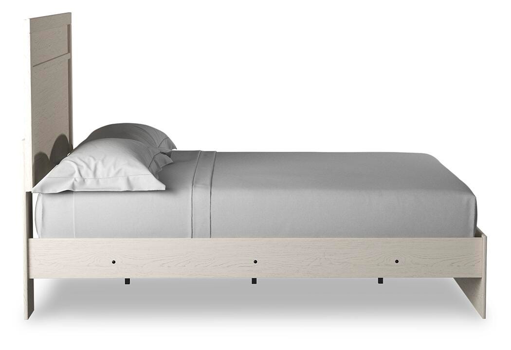 Stelsie Queen Panel Bed, Dresser, Mirror and 2 Nightstands Signature Design by Ashley® Bedroom