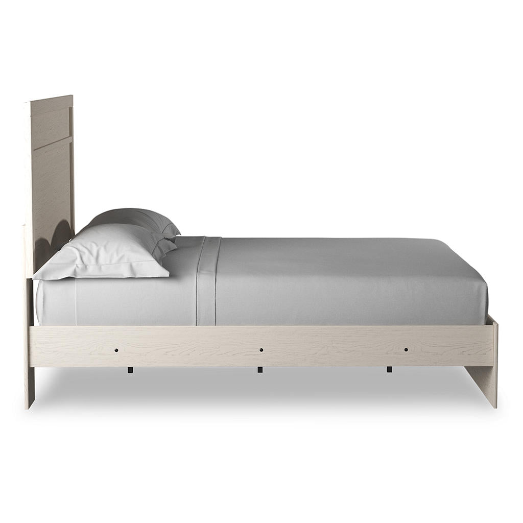 Stelsie Queen Panel Bed, Chest and Nightstand Signature Design by Ashley® Uncategorized