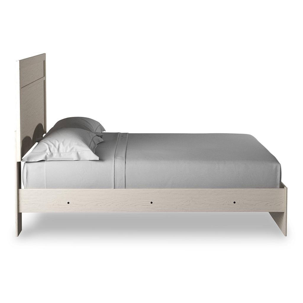 Stelsie King Panel Bed, Dresser, Mirror and Nightstand Signature Design by Ashley® Uncategorized