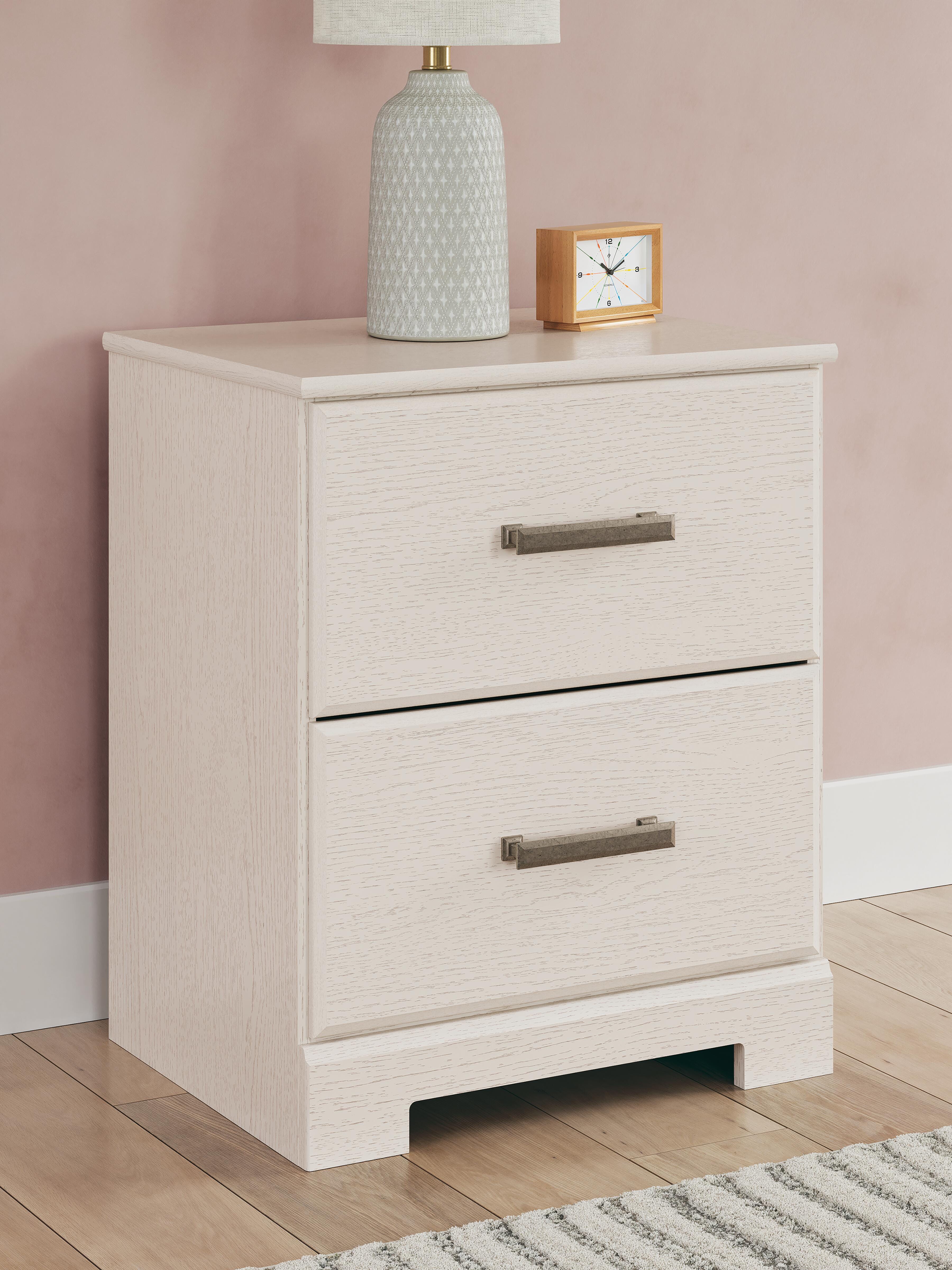 Stelsie King Panel Bed and Nightstand — 2-Piece Set Signature Design by Ashley® Bedroom