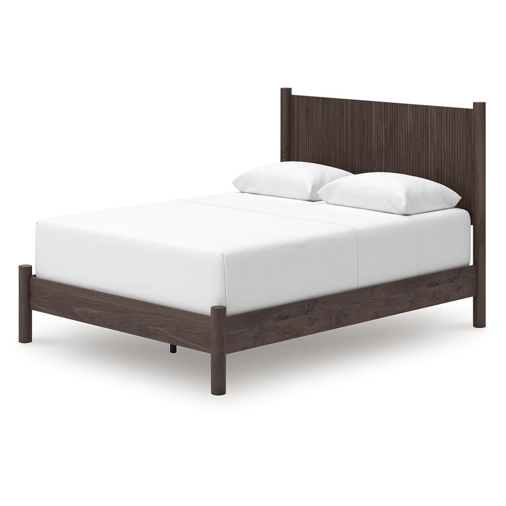 Pamytta Queen Panel Bed Signature Design by Ashley® Bedroom