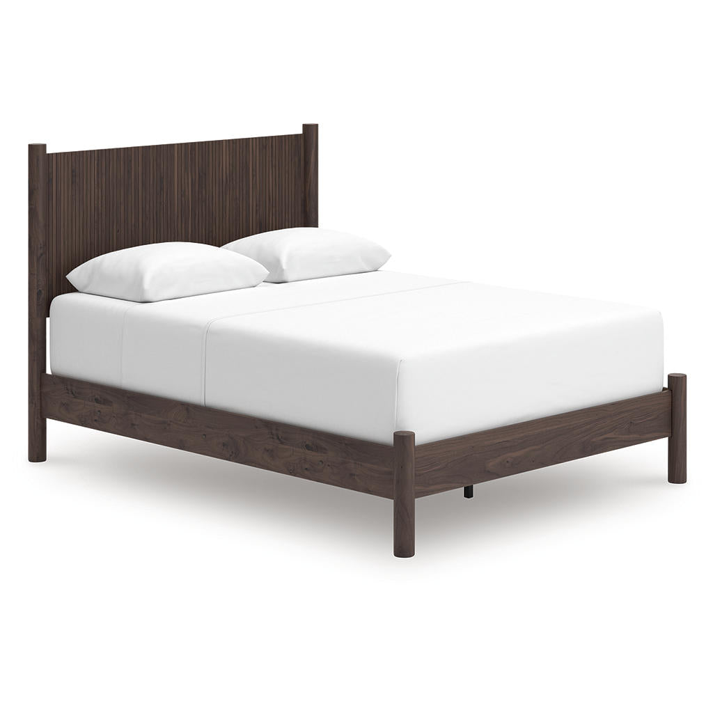 Pamytta Queen Panel Bed Signature Design by Ashley® Bedroom