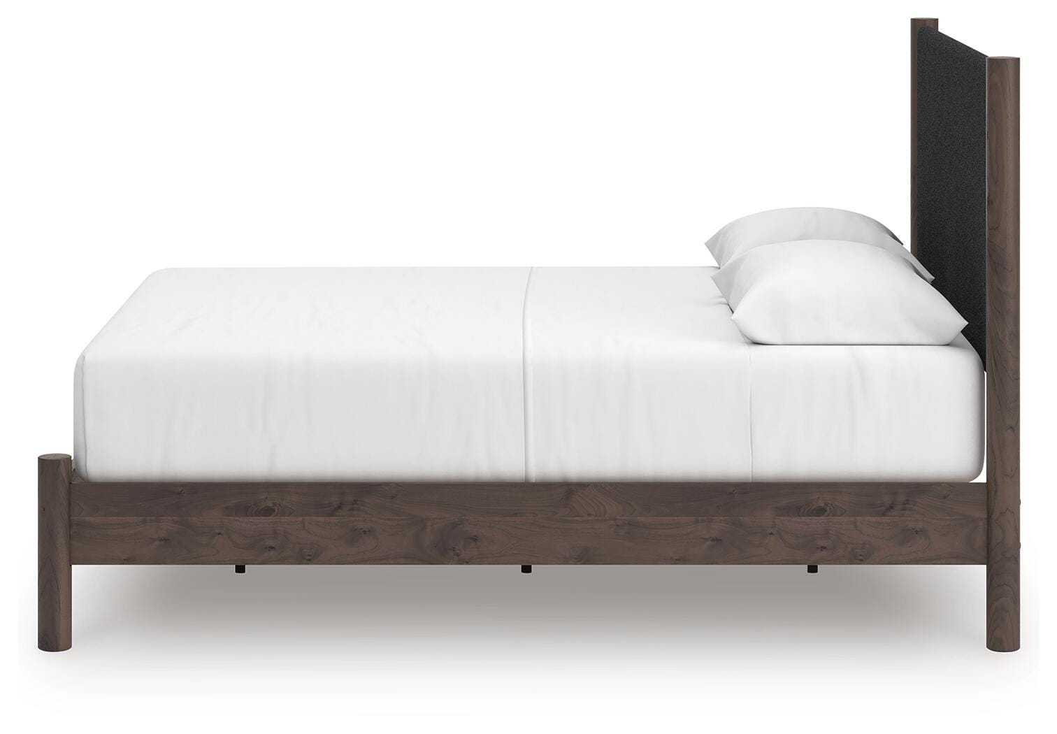 Pamytta Queen Panel Bed, Dresser, Mirror and Nightstand