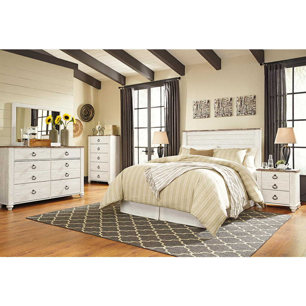 DOORBUSTER! Willowton Queen Panel Headboard Signature Design by Ashley® Bedroom