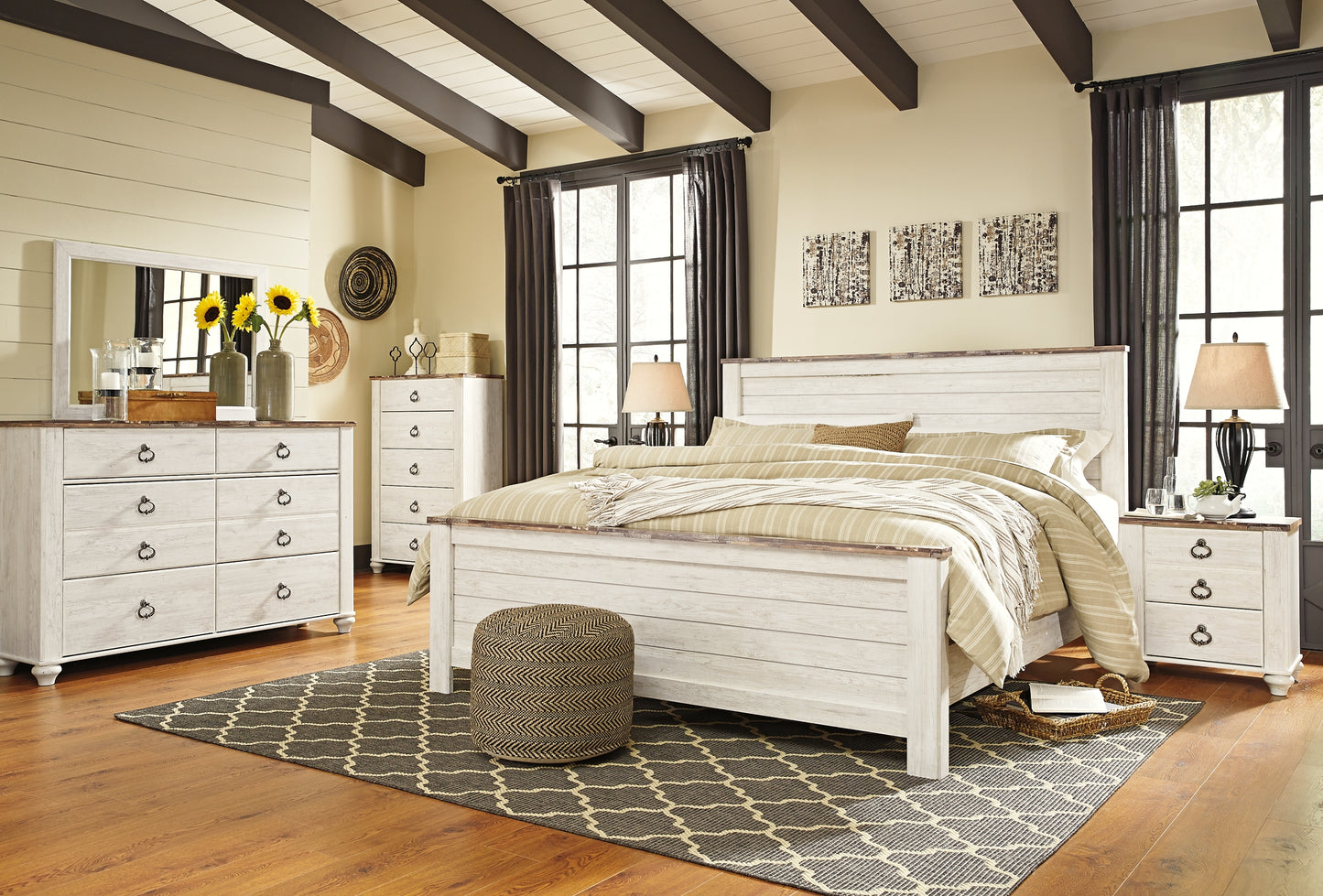 Willowton King Panel Bed, Dresser, Mirror, and Nightstand